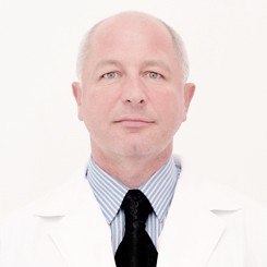 Врач дерматолог высшей категории: Дервинский Эдуард Леонидович